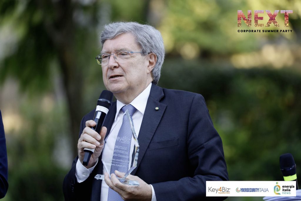 Premio Key4Biz DIGITALE ed ENERGIA al Prof. Enrico Giovannini, Direttore scientifico, ASVIS (Alleanza Italiana per lo Sviluppo Sostenibile)