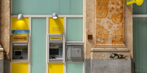 Poste Italiane attiva altri 350 ATM durante il 2024 (video)