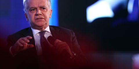 Piantedosi: “Al lavoro per un’Autorità presso la Postale per vigilare su WhatsApp, Telegram e Signal”