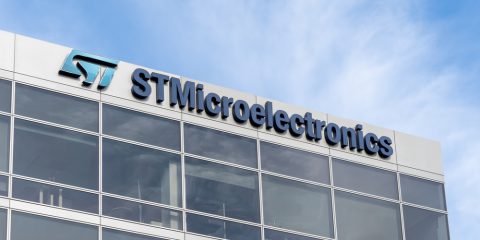 Chip, mentre il mercato mondiale cresce in Europa e in Italia è crisi. STMicroelectronics annuncia 206 esuberi a Catania