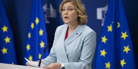 L’UE adotta la sua strategia quantistica centrata su chip, infrastrutture, tecnologie spaziali e dual use