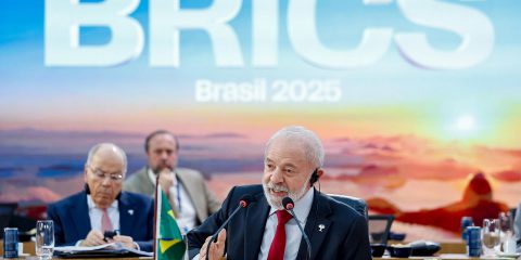 I paesi BRICS (fra cui Brasile, Russia, Cina, India) vogliono i propri cavi di comunicazione sottomarini