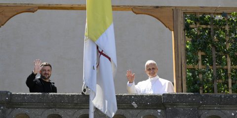 La Giornata Parlamentare. Zelensky a Roma incontra Mattarella e Papa Leone XIV, parte la Conferenza sull’Ucraina