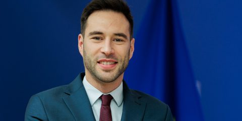 DSA e DMA sotto attacco USA. Regnier (Ue): “Assurde le accuse di censura”. L’ex commissario Breton chiamato a Washington
