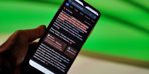Calano gli accessi ai siti (anche in Italia) per colpa dell’AI Overview di Google. I dati