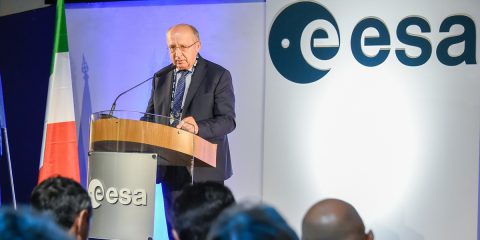 Kubilius: “Nel Bilancio Ue proposti 131 miliardi di euro di budget per Spazio e Difesa”