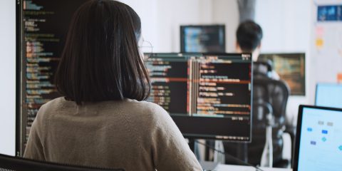 Workslop, ecco come i lavoratori sprecano tempo con l’AI