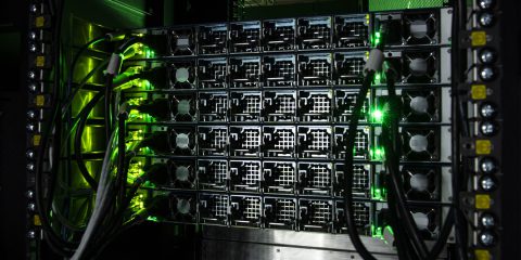 MIX e Lepida abilitano nuove cache di grandi operatori, impennata del traffico dati