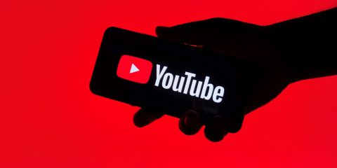 Almeno 15 milioni di video YouTube sono stati sottratti per alimentare l’AI