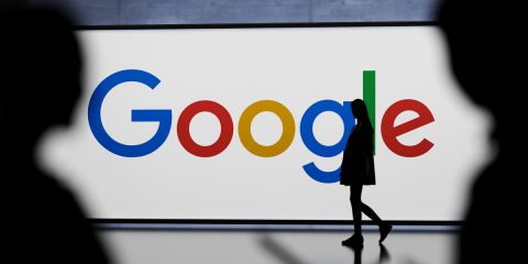 Ue infligge a Google una multa da 2,95 miliardi di euro: “Stop agli abusi nella pubblicità online”