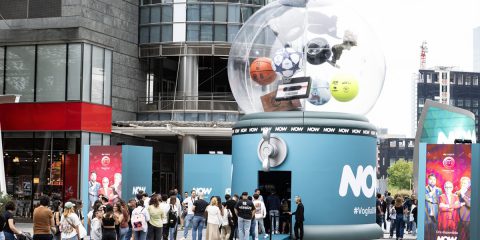 Now e la sua varietà di contenuti ‘da assaggiare’ fa tappa a Napoli