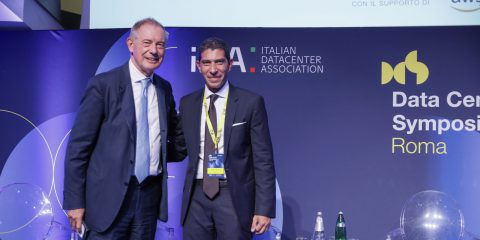 Data center, infrastrutture critiche per lo sviluppo dell’AI in Italia. Previsti 21 miliardi di investimenti in cinque anni (Report IDA)