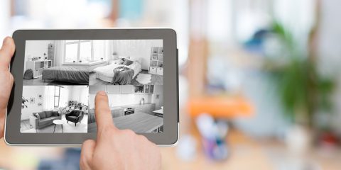 Garante Privacy contro CamHub: no alla diffusione di immagini rubate nelle case degli italiani