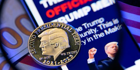 Criptovalute, la famiglia Trump incassa 800 milioni di dollari in soli 6 mesi