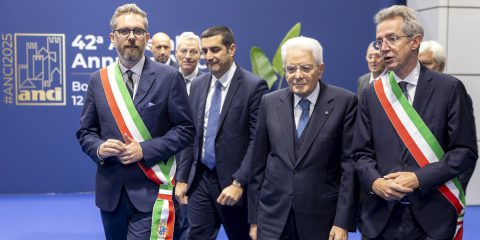 La Giornata Parlamentare. Mattarella: “Non accontentiamoci di una democrazia a bassa intensità”