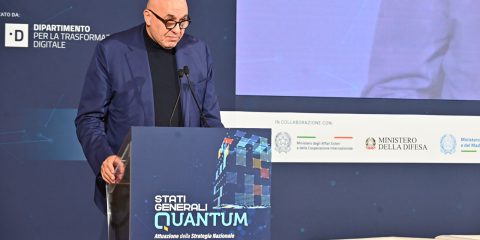 Tecnologie Quantistiche, Crosetto: “Innovare ora per non farci rubare tutti i dati del Paese. Putin? Non mi fido” 