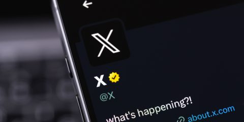 Grok al centro delle polemiche per le informazioni false sull’attentato di Sydney