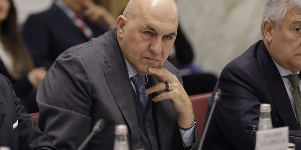 Tecnologie Quantistiche, Crosetto: “Innovare ora per non farci rubare tutti i dati del Paese. Putin? Non mi fido” 