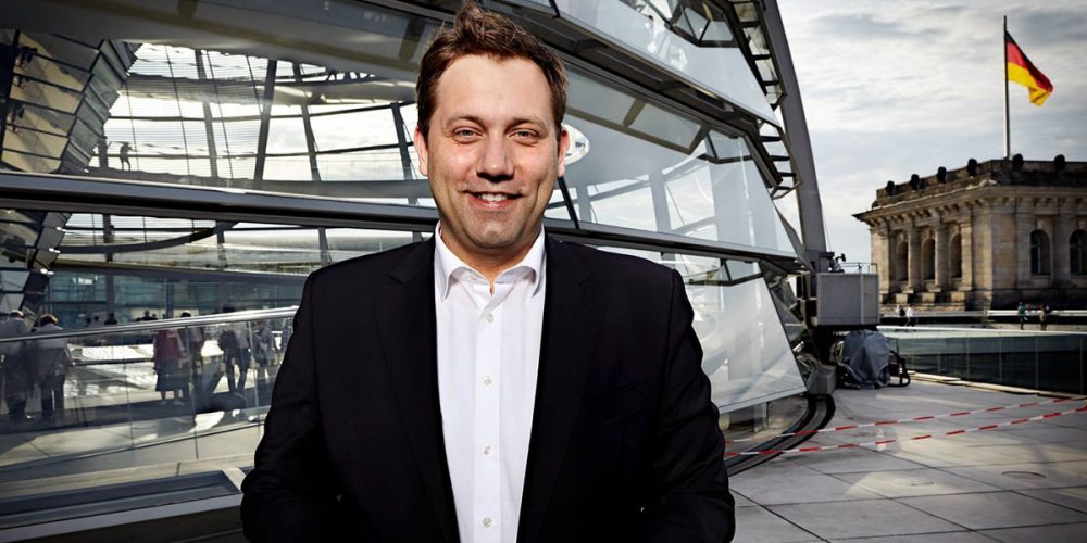 La Germania lancia fondo da 30 miliardi di euro per energia, infrastrutture e AI