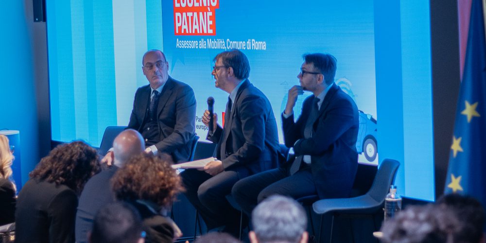 Guida autonoma, l’Italia spinge la Ue. Ma serve il GPS e regole comuni in Europa