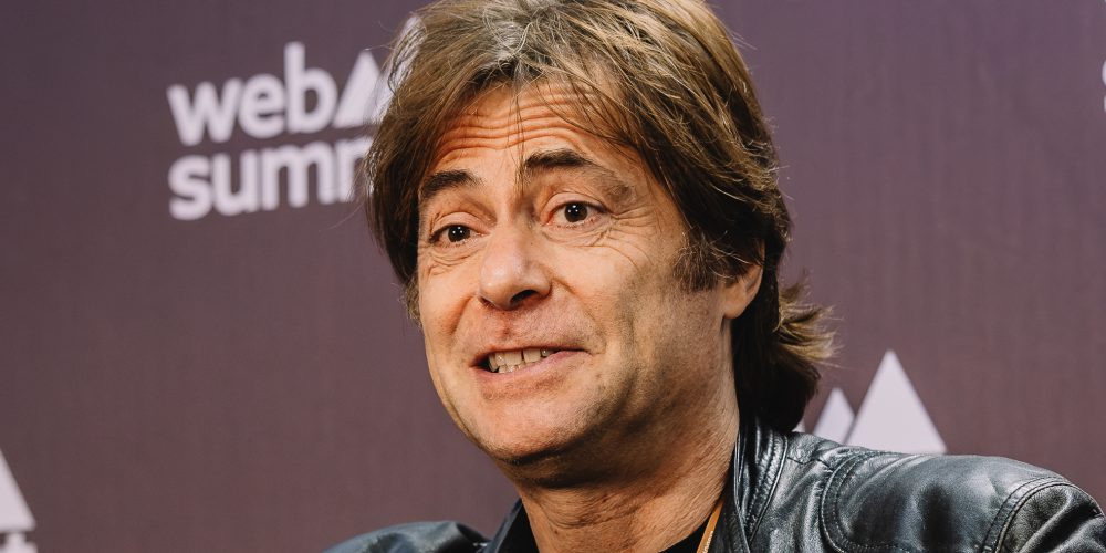 Max Tegmark, chi è il fisico del MIT che vuole fermare l’AI