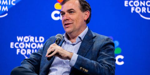 Data center spaziali, il CEO di AWS frena Musk: “Ancora lontani dalla realtà, costi folli”