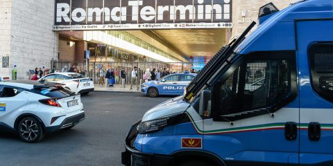 La Giornata Parlamentare. Sicurezza, le obiezioni del Quirinale. Stretta sui coltelli e zone rosse attorno alle stazioni