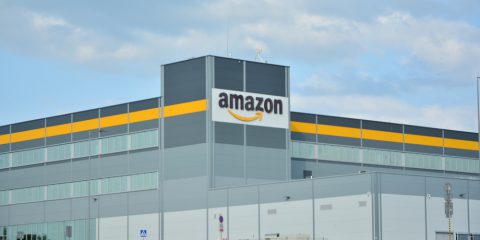 Iran, l’attacco ai data center AWS negli Emirati e l’impatto su 11 milioni di residenti