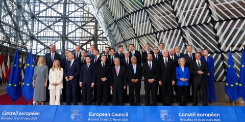 La Giornata Parlamentare. Ue allineata su Hormuz, ma si spacca sugli Ets. Il caso Delmastro agita la maggioranza