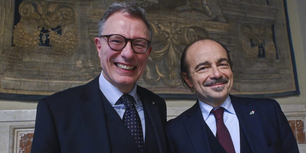 L’Italia nell’era dell’AI. Butti e Floridi propongono l’idea dello “Stato agentico”, l’AI deve essere governata